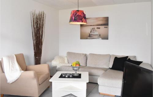 3 Bedroom Nice Home In Borrby — Simrishamn — photo 5