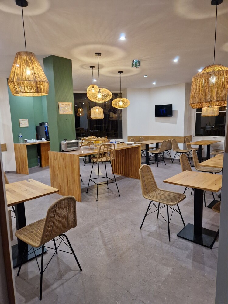 Le Phenix Hotel Limoge in Limoges, France