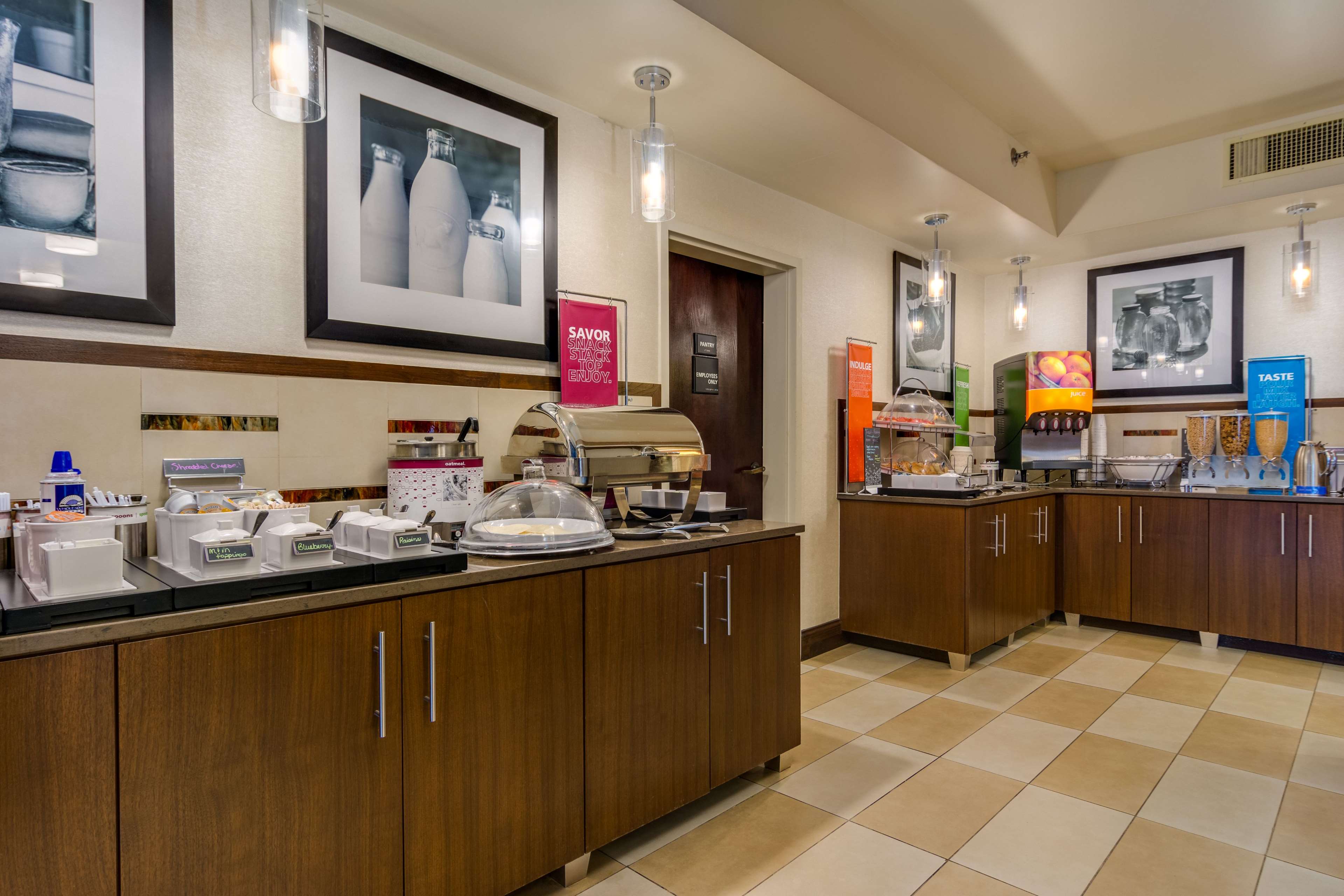 Hampton Inn Johnson City - photo 11