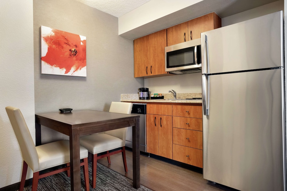 Homewood Suites by Hilton Phoenix Chandler - photo 15