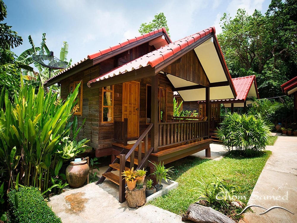 Ban Chom Samed Resort in Rayong, Thailand