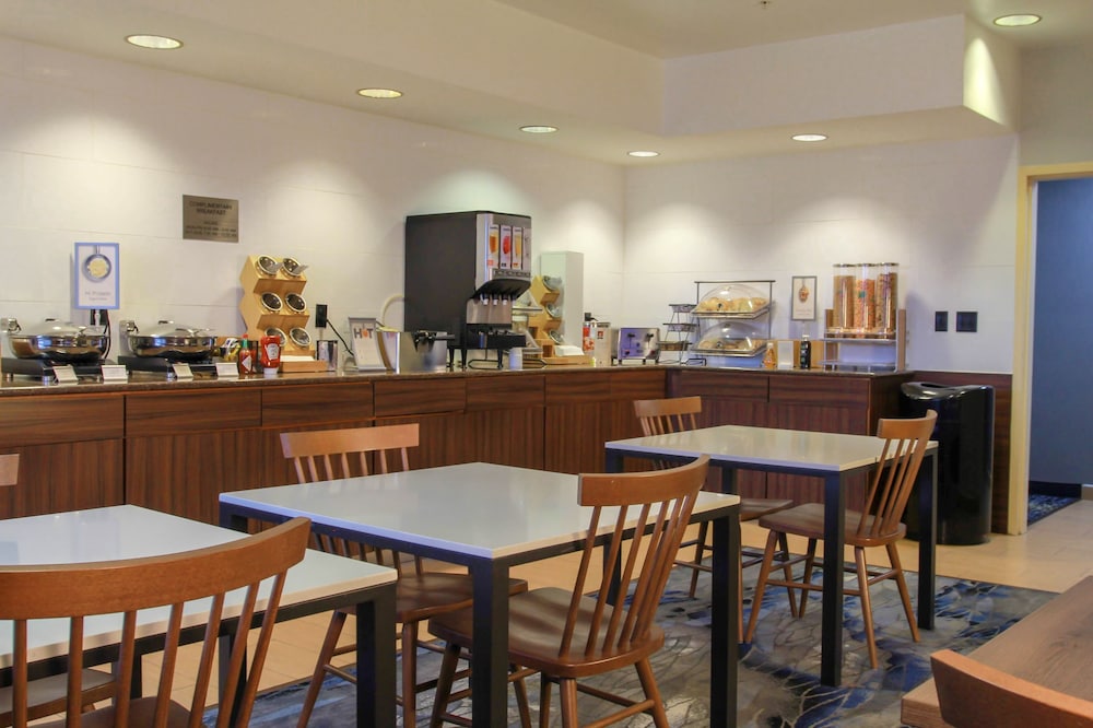 Fairfield by Marriott Kalamazoo West - photo 30