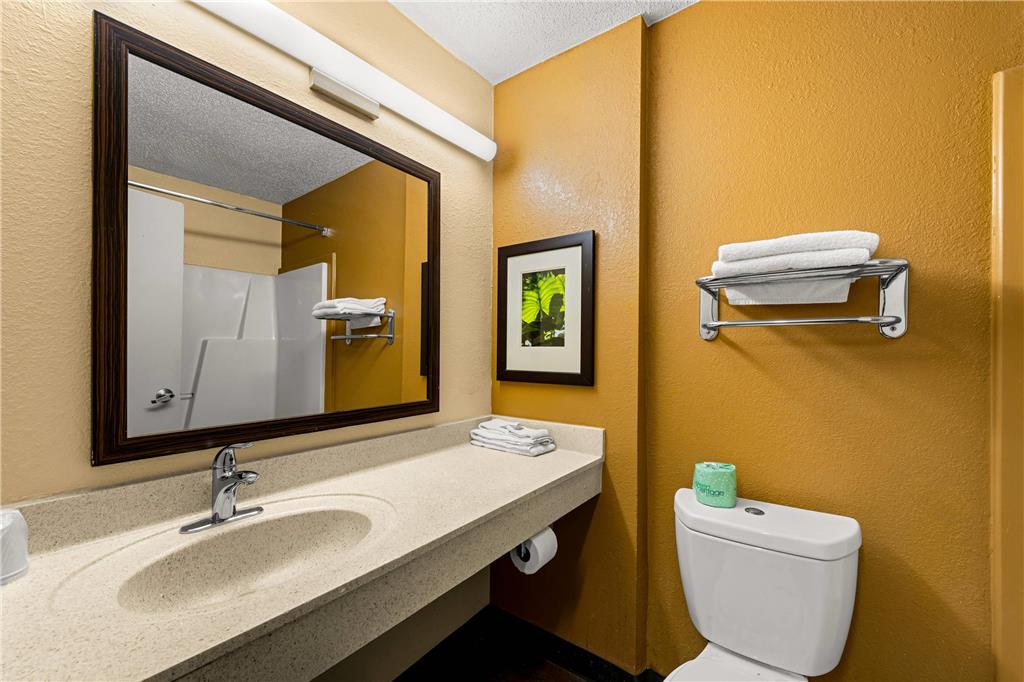 Suburban Studios Winston Salem - photo 15