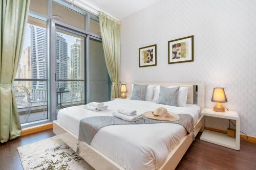 Vacay Lettings 1 Bed at Iris Blue Dubai Marina — 4-Star Luxury Hotel in Dubai, United Arab Emirates