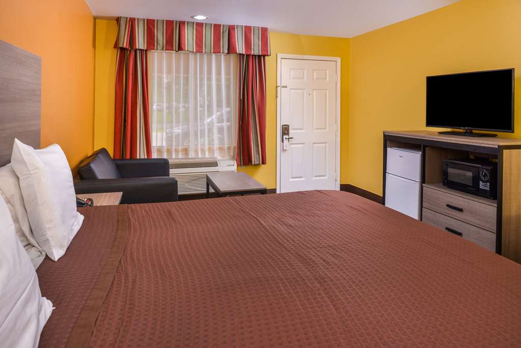 Americas Best Value Inn West Columbia - photo 9