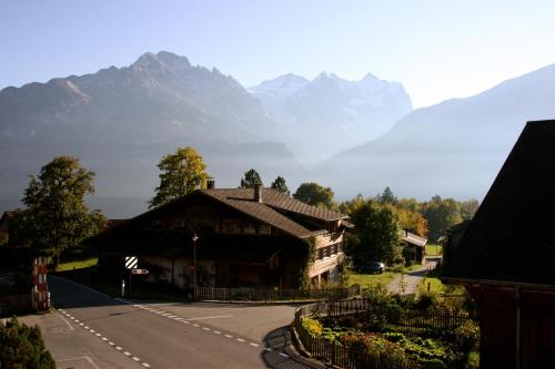 Gasthof zur Post - carbon neutral hotel in Meiringen