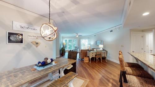 306 Windsor Place - photo 5