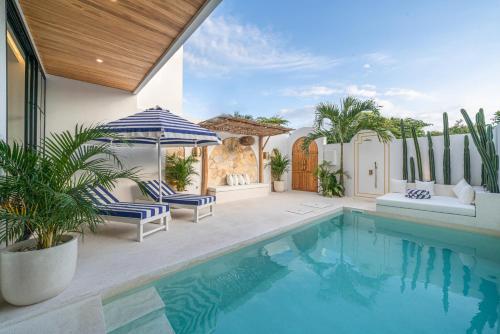 Villa Kokoan 2BR Tropical Serenity Villa close to Echo Beach — 4-Star Luxury Hotel in Canggu, Indonesia