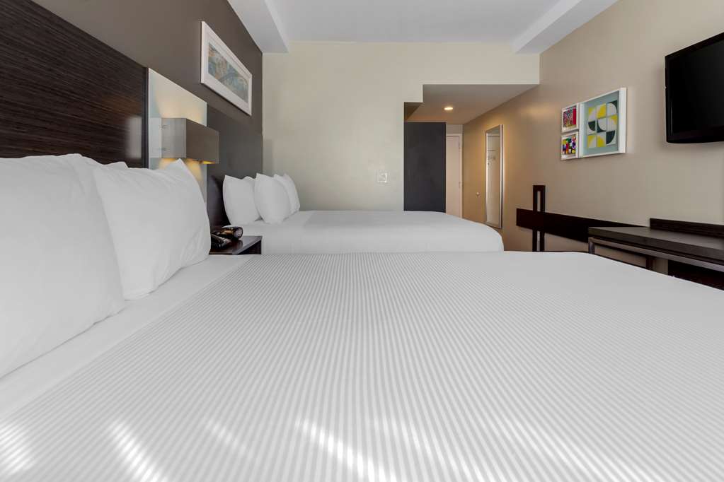 Best Western Plus Brooklyn Bay Hotel - photo 38