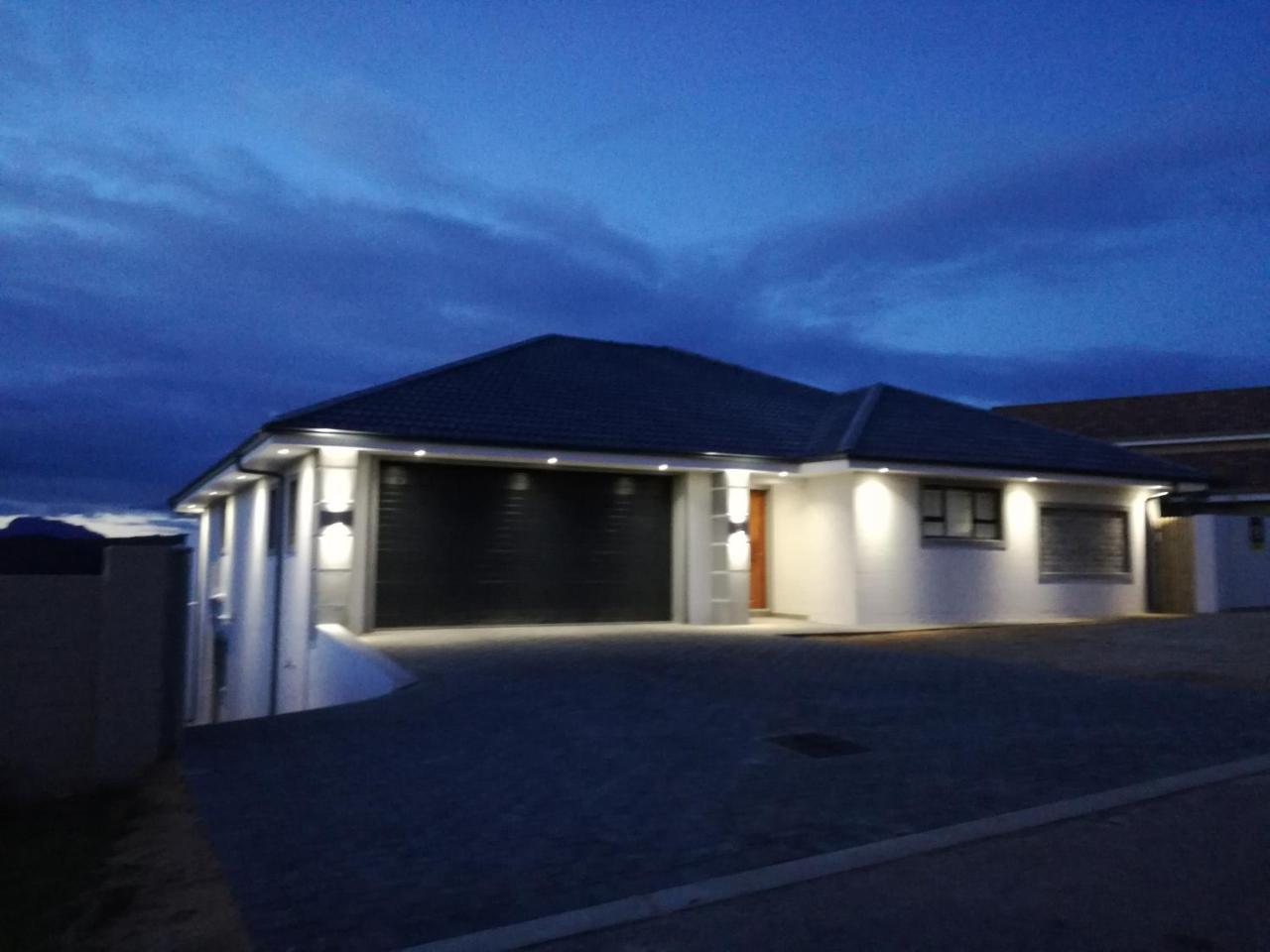 83 on Robertson — 4-Star Luxury Hotel in Mossel Bay, South Africa