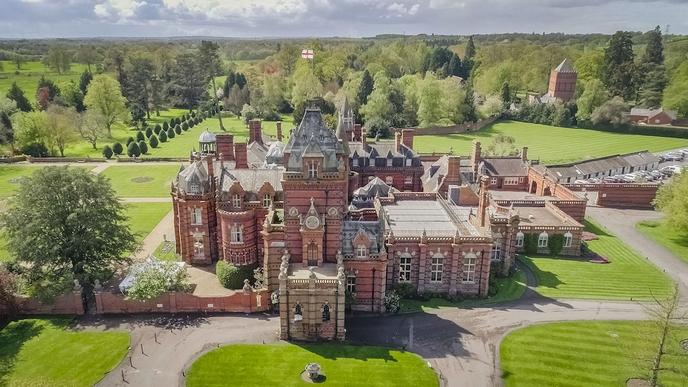 The Elvetham Hotel - carbon neutral hotel in Hook