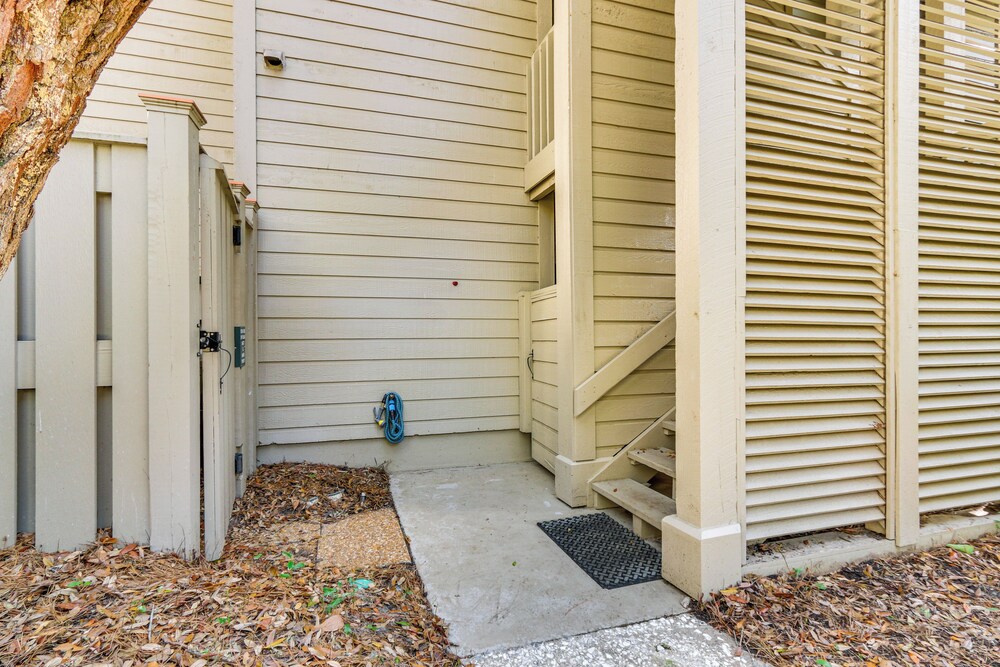 Resort Perks Beach Access: Condo in Hilton Head - photo 19