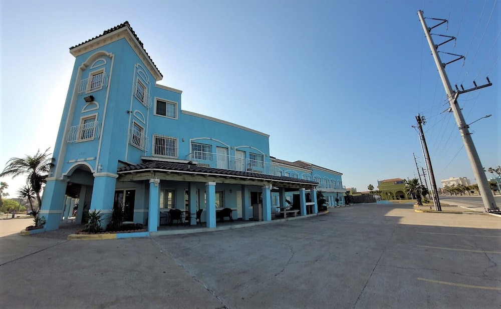 Casa Bella Hotel and Suites - photo 2