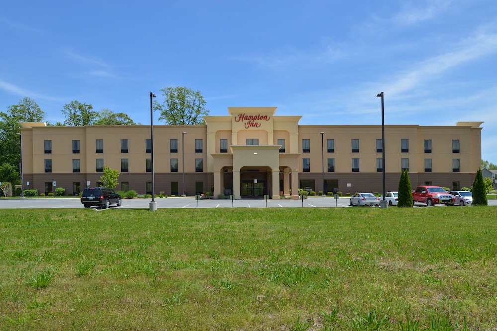 Hampton Inn Milford - photo 59