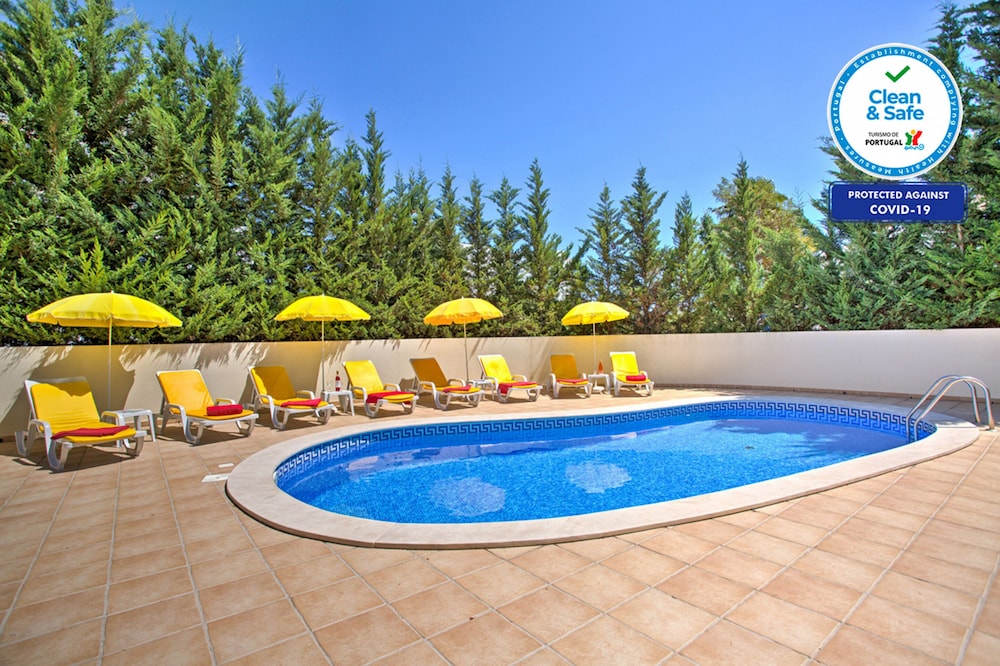 Villa Anna — 4-Star Luxury Hotel in Albufeira, Portugal