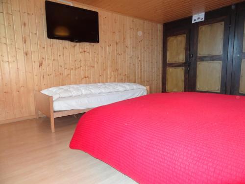 Helvetia — hotel in Troistorrents
