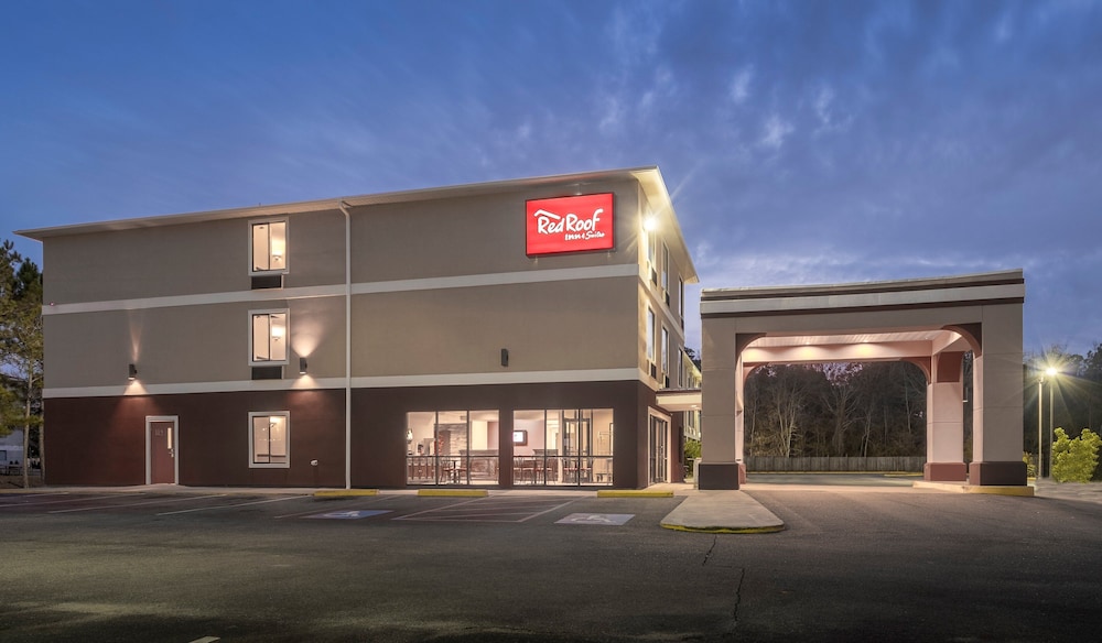 Red Roof Inn & Suites Biloxi Ocean Springs - photo 40