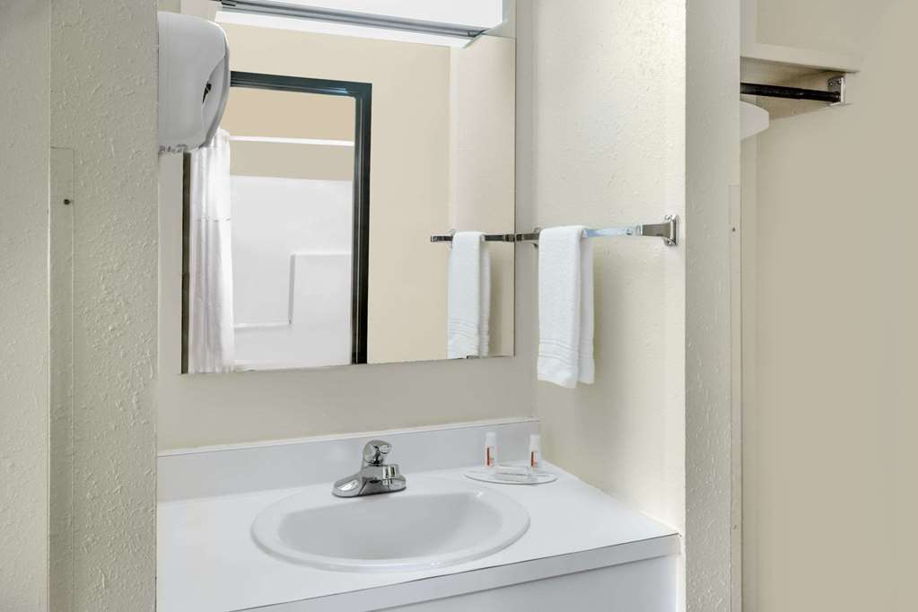 Days Inn by Wyndham Jackson - photo 13