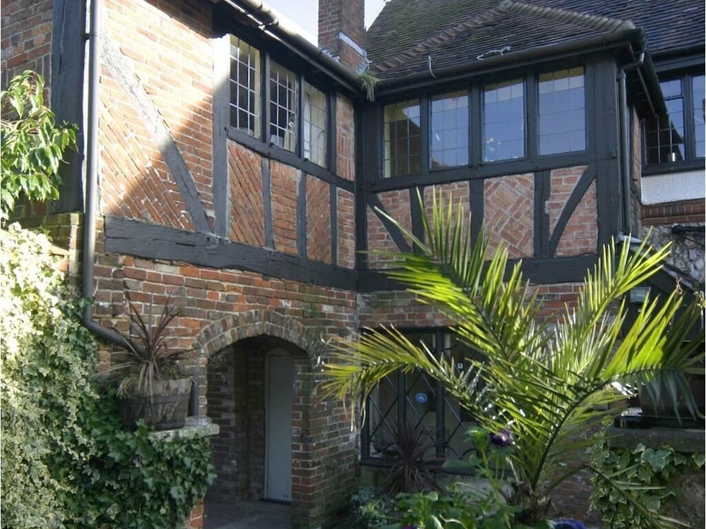 Village House Hotel Inn — Worthing — photo 3