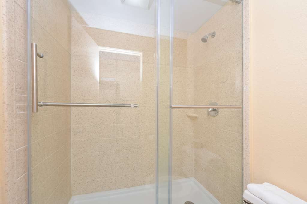 Americas Best Value Inn Pittsburgh Airport - photo 20