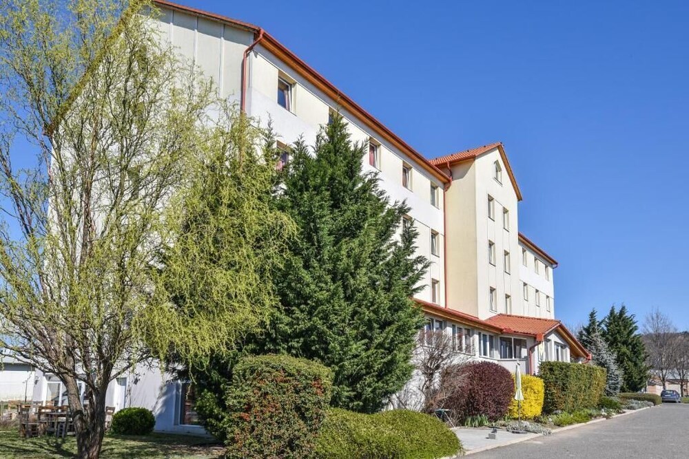 Oekotel Tópark Hotel - last minute hotel in Budapest