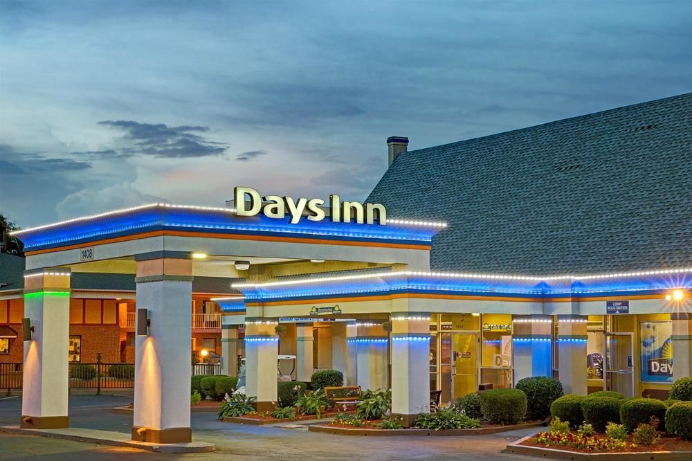 Days Inn Charlotte North Speedway UNCC Research Park - photo 13