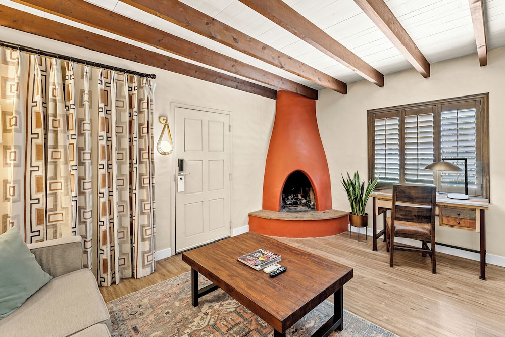 Lodge on the Desert - photo 36