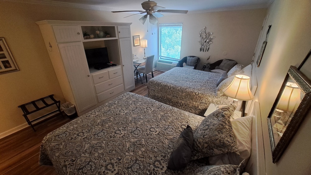 Saint Simons Inn by the Lighthouse - photo 65