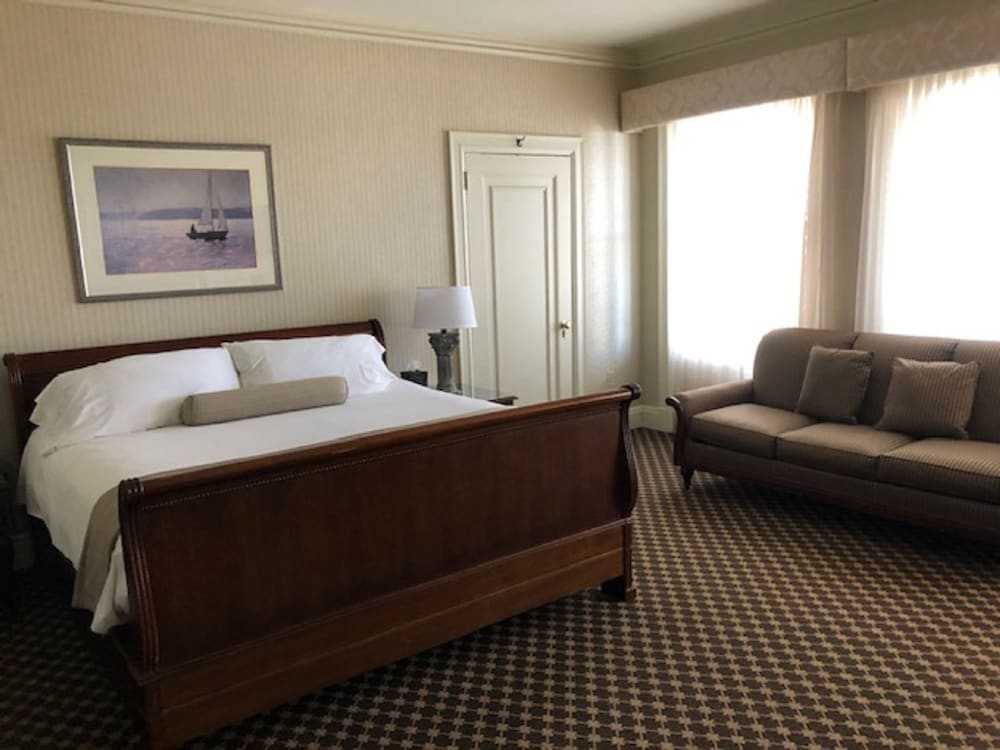 OceanCliff Hotel - photo 12
