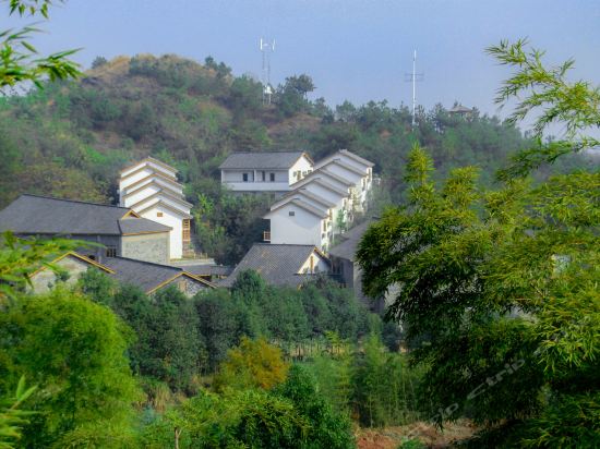 Wolong Riverside Manor — hotel in Lanxi