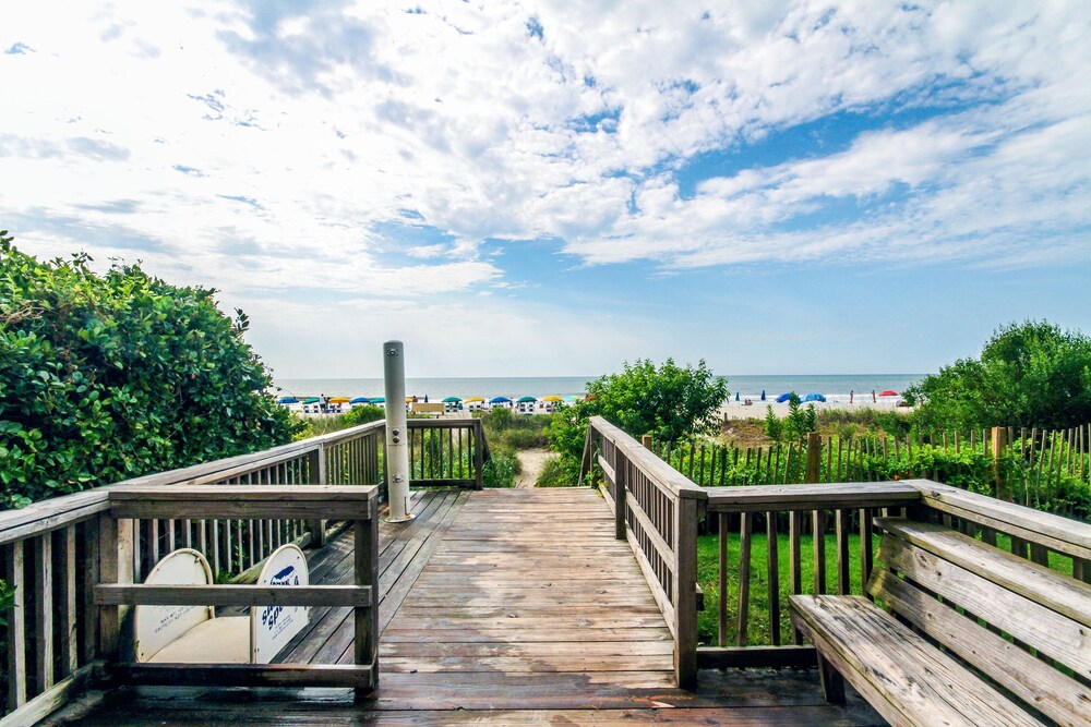 Carolinian Beach Resort by Oceana Resorts - photo 81