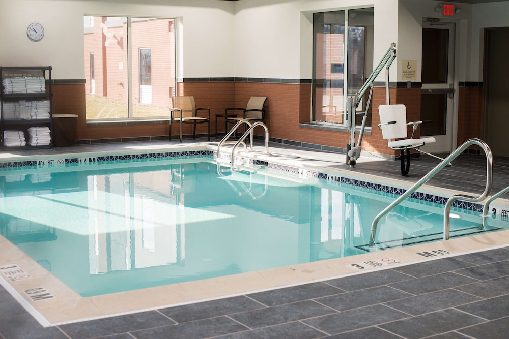 Hampton Inn & Suites by Hilton Warrington Horsham - photo 35