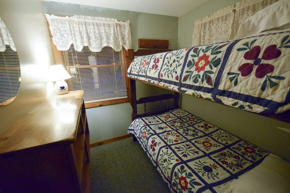 Stowe Cabins in the Woods - photo 8