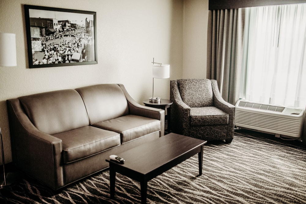 Cobblestone Hotel & Suites International Falls - photo 10