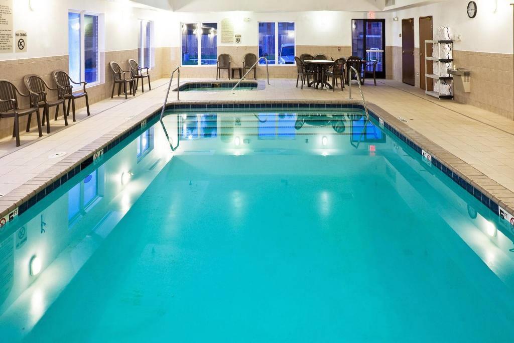 Quality Inn & Suites Bethany Oklahoma City West - photo 9
