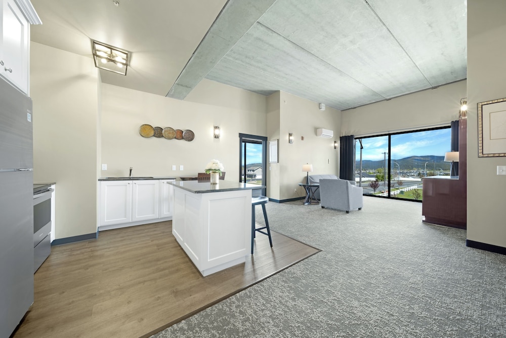 The Suites at Prairie Falls & Event Center - photo 28