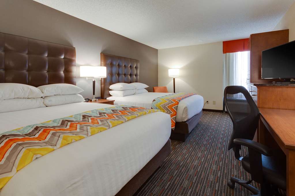 Drury Inn & Suites Columbia Stadium Boulevard - photo 11