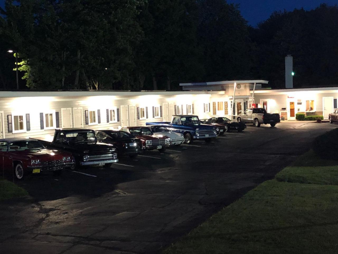 The Saco Motel - photo 3