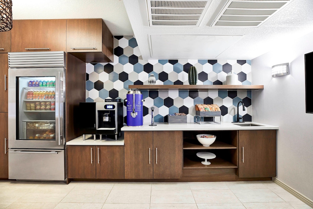 Delta Hotels by Marriott Phoenix Mesa - photo 25