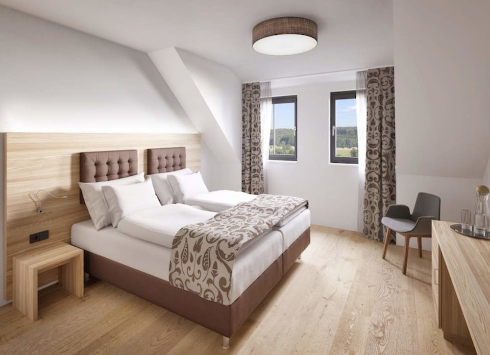 Rossano Hotel & Ristorante — Ansbach — photo 4