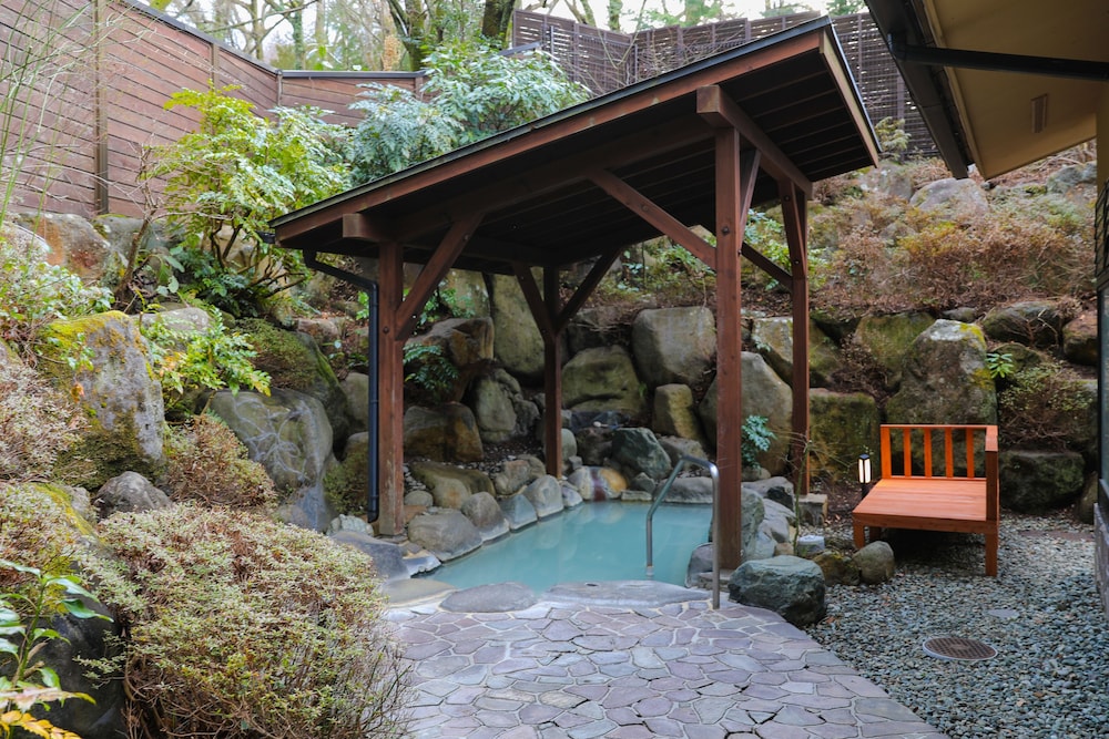Ajisai Onsen Ryokan Award Winning Private Open Air Onsen — 4-Star Luxury Hotel in Hakone, Japan