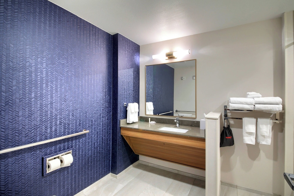 Fairfield Inn & Suites by Marriott Dallas Cedar Hill - photo 12