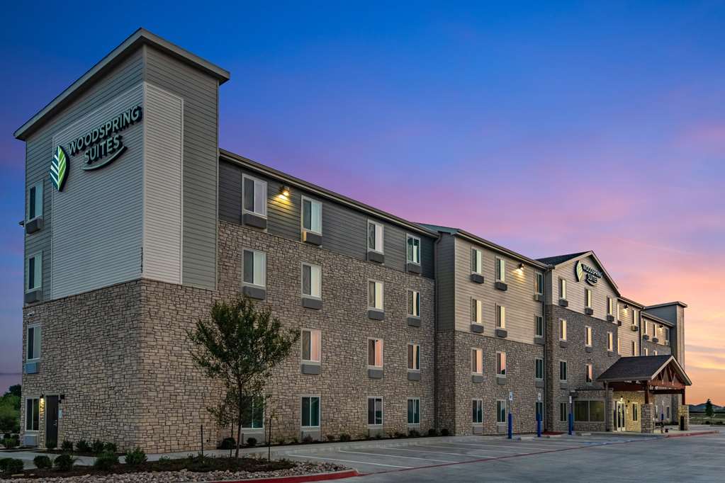 WoodSpring Suites North Ft Worth Alliance TX Speedway - photo 4