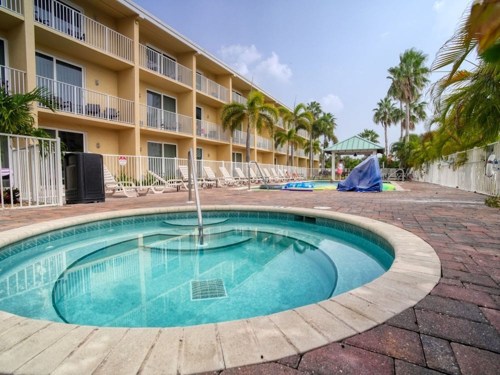 Treasure Island Hotel and Marina - photo 27