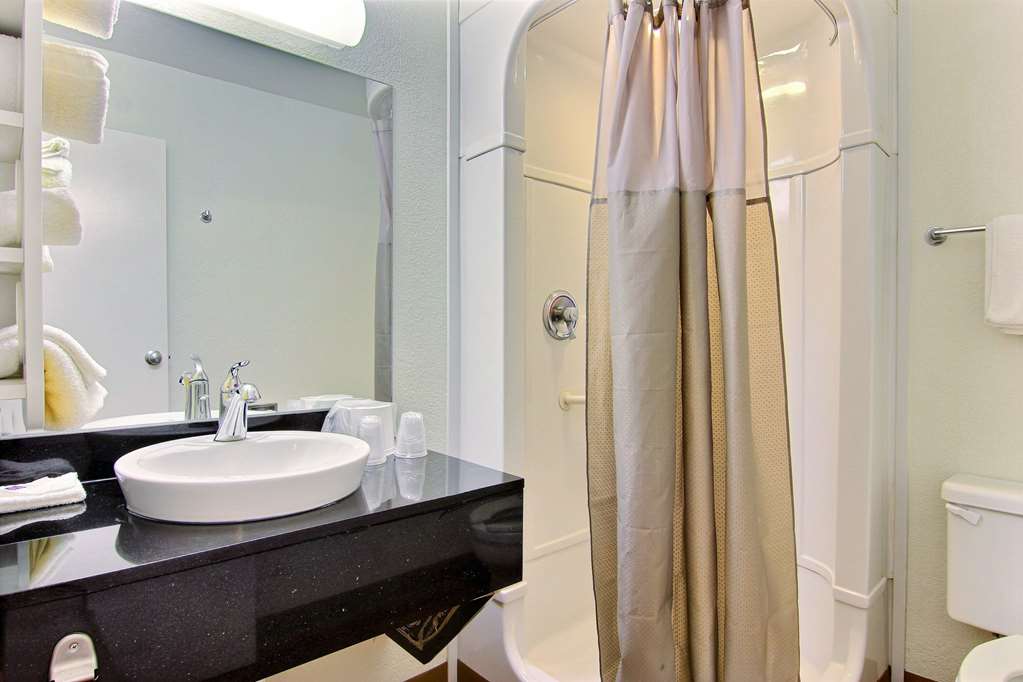 Motel 6 Kingsville TX - photo 24
