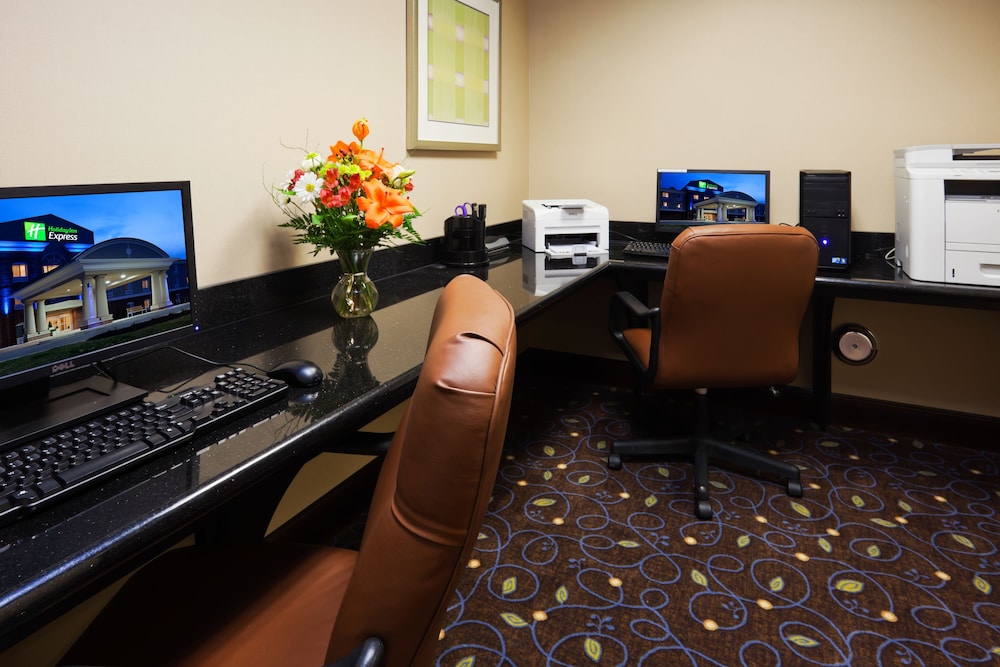 Holiday Inn Express Washington Court House an IHG Hotel - photo 26