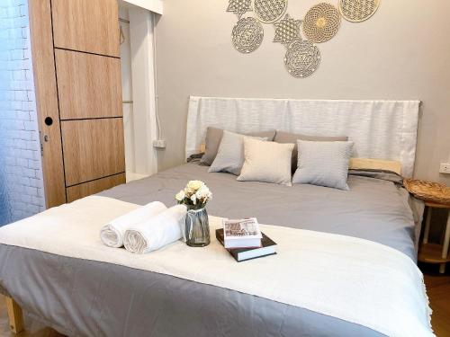 Unwind in oldtown private floor near Grand Palace