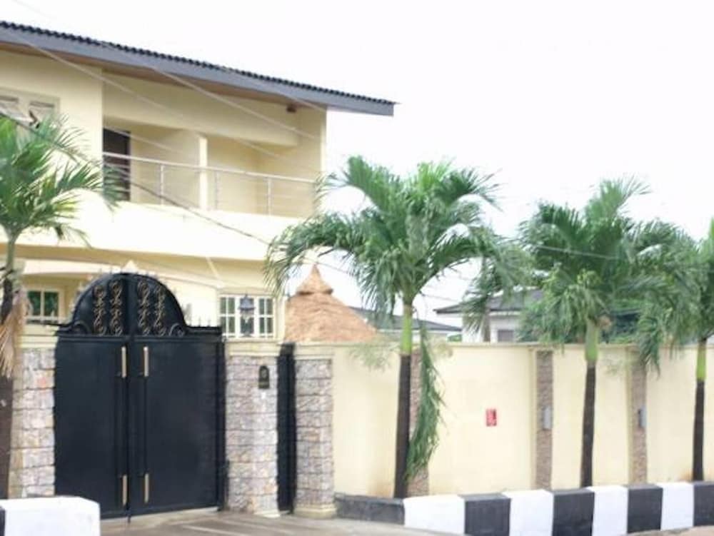 Class Suites Signature - last minute hotel in Lagos