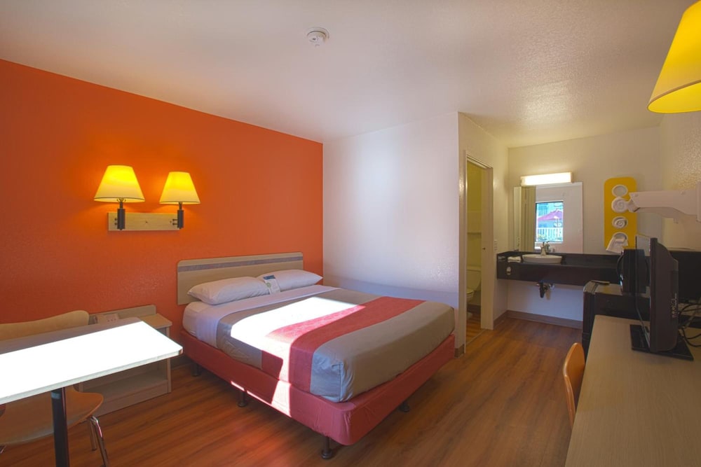 North Charleston Lodge - photo 7