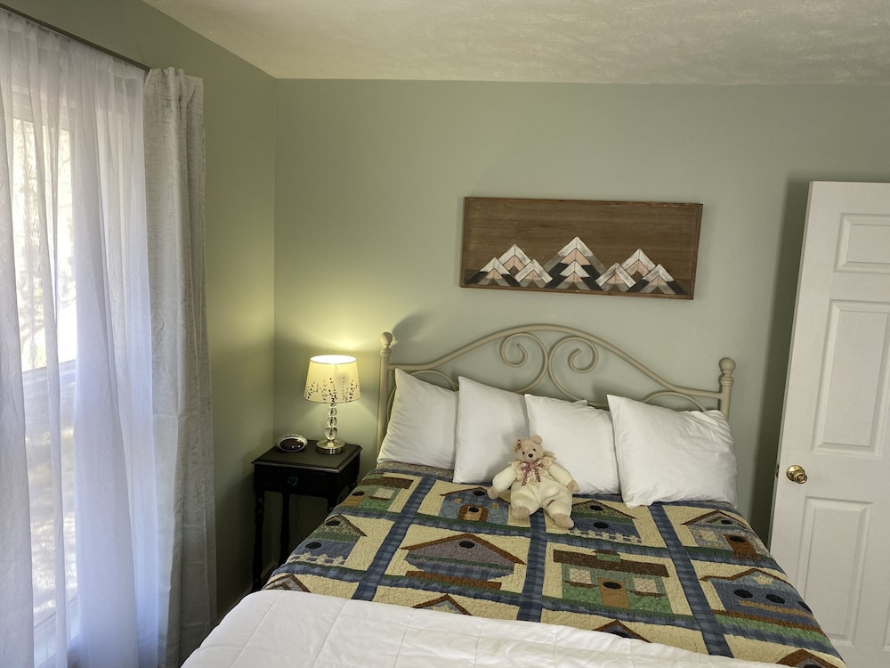 The Dancing Bear Inn - photo 22